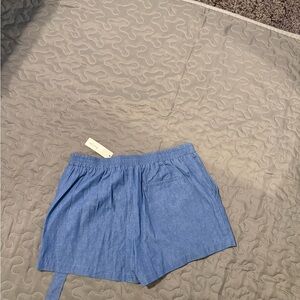 Chambray Elastic-Waist Women's Shorts with Side Pockets